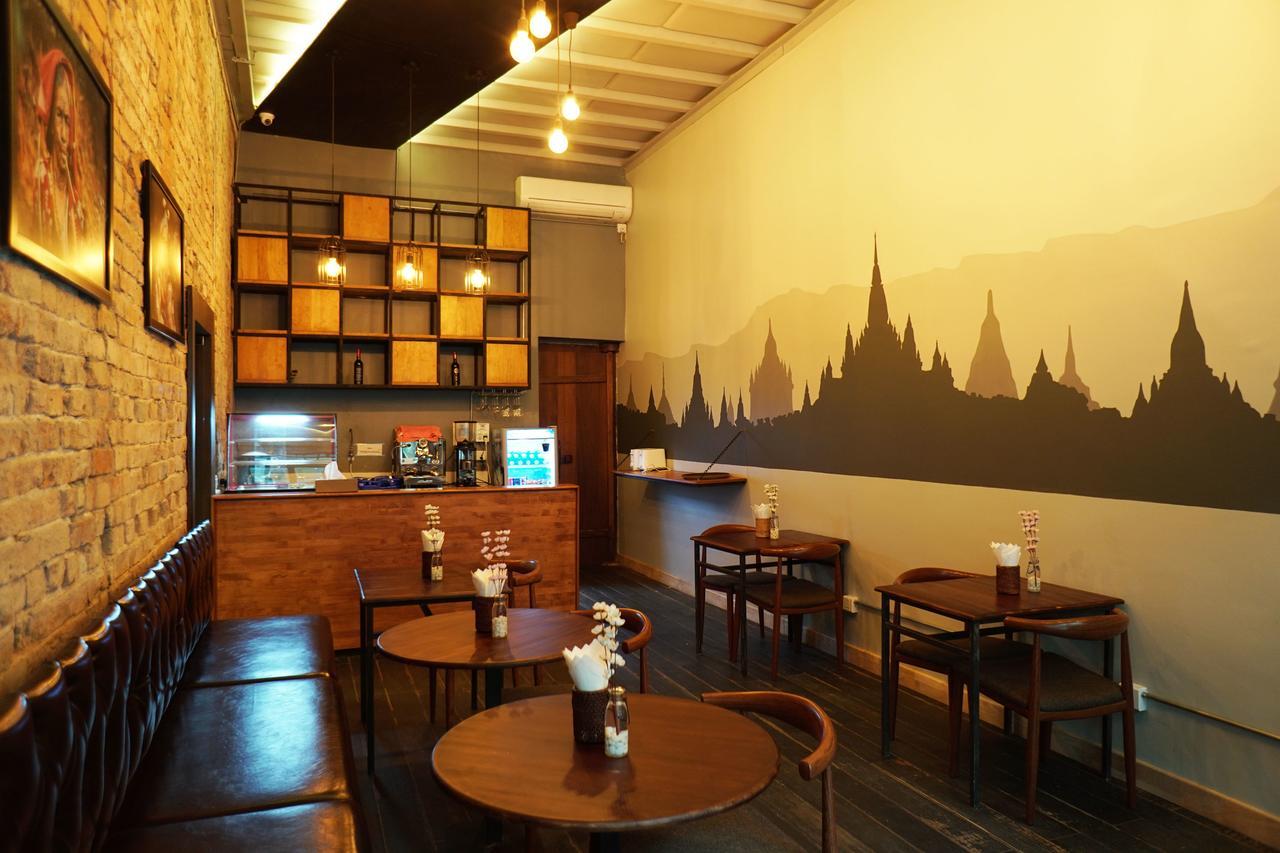 Baobabed Hostel Yangon, Myanmar Exteriör bild